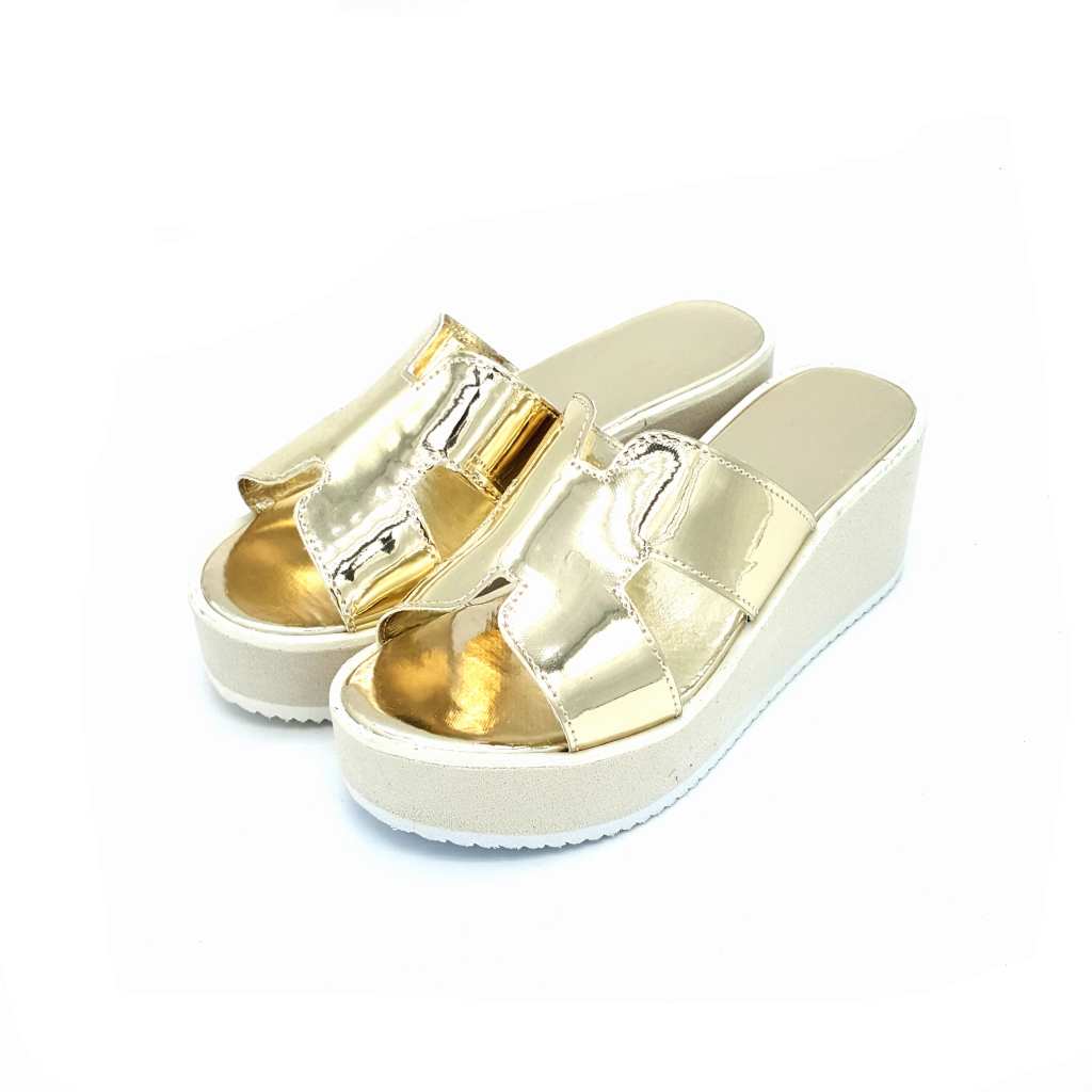 HA051 Free Style Sandals Gold